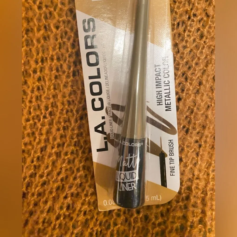 💥L.a. CoLors 2 PKMetallic Gold CBLE618 Liquid Liner Fine Tip Brush (2.5 ml)✨
